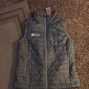 Patagonia Quilted Vest in Olive